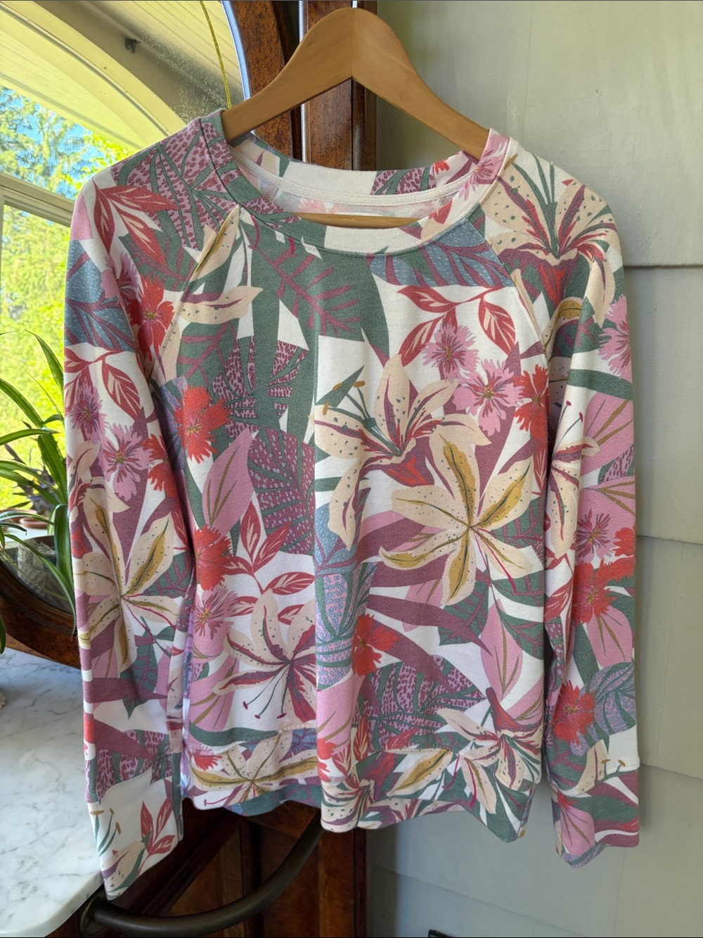 Sundry Tropical Floral Print Long-Sleeve Pullover Top - Pink Multi